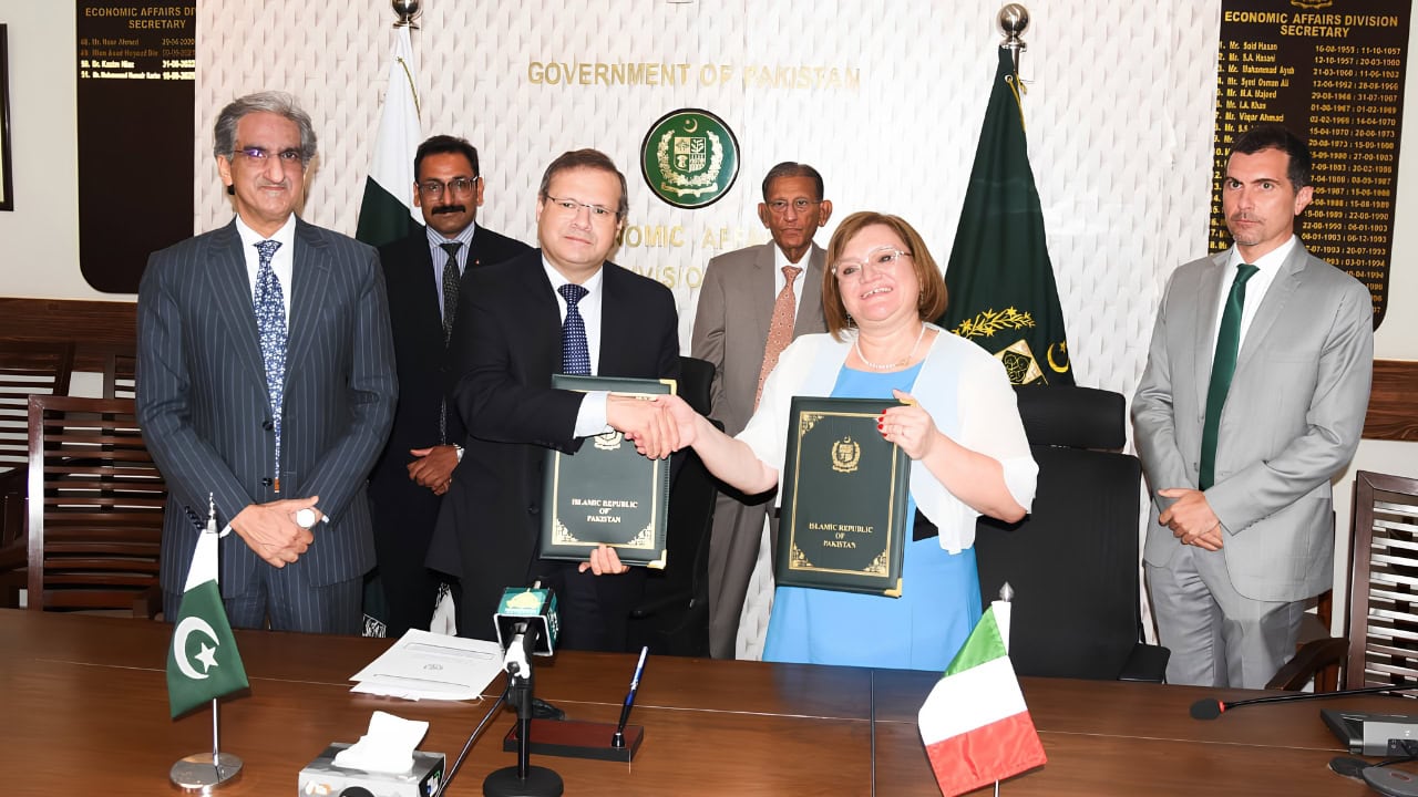 Pakistan Secures PKR 6.3 Billion Loan from Italy to Modernize Agriculture